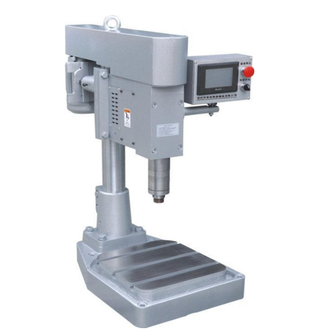 采用世界領(lǐng)先科技研發(fā)的自動(dòng)鉆孔機(jī)備受青睞