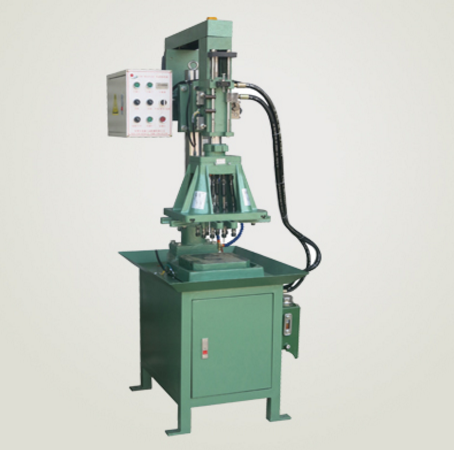 自動(dòng)鉆孔機(jī)可以按照客戶要求編寫(xiě)程序